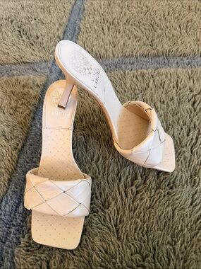 Vince Camuto Braided Cream Slide Mules / size 9.5 - never worn